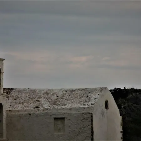 Enetiko House *